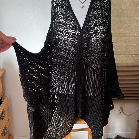 Torrid Black Cardigan Crocheted Poncho Sweater EUC - Picture 5 of 10